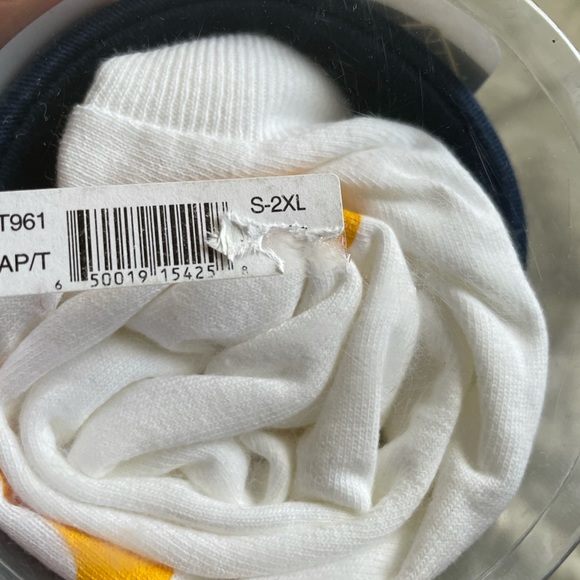 VINTAGE GRAPHIC TEE VINTAGE MERGE LEFT COMBO CAP T-Shirt - Picture 3 of 3